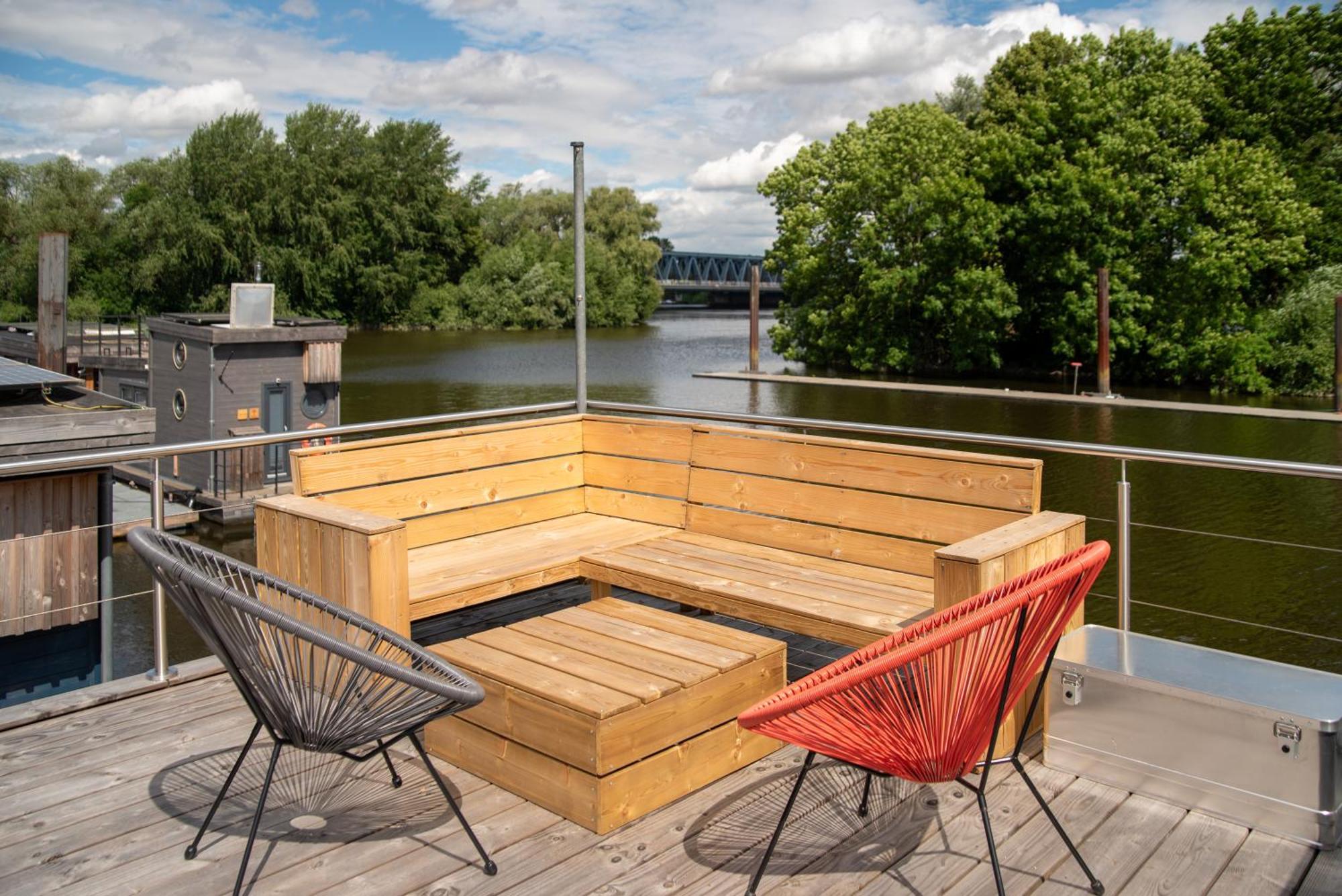 Hausboot Off Im Diamantgraben An Der Elbe Hotel Хамбург Екстериор снимка